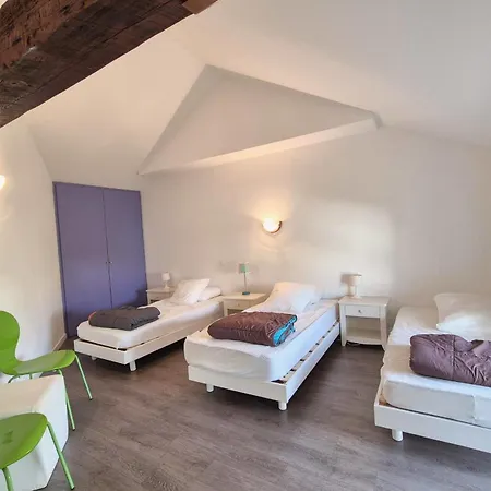 Spacious Duplex House In Holiday home Grosbreuil