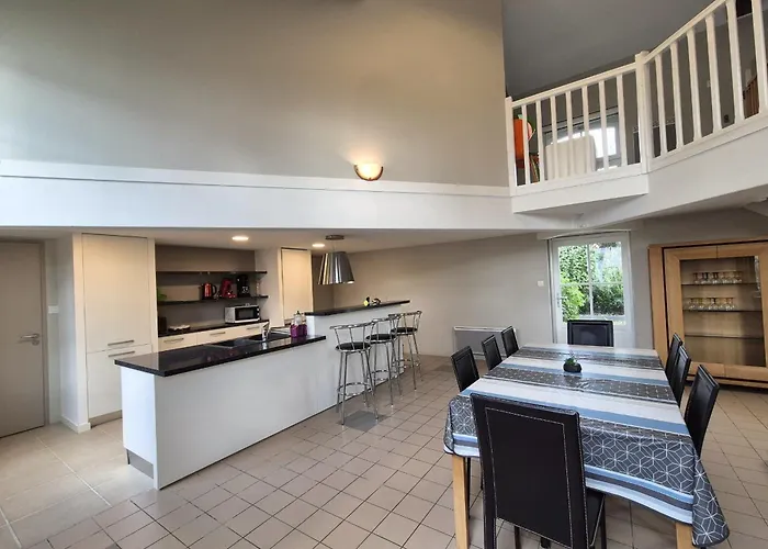 Spacious Duplex House In